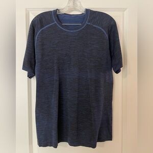 Lululemon men’s Metal Vent Tee, size M